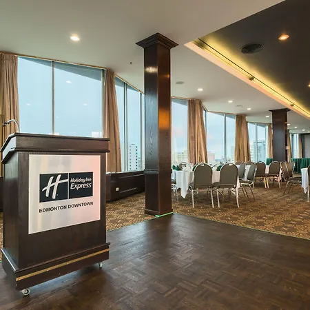 Holiday Inn Express Edmonton Downtown By Ihg-3
